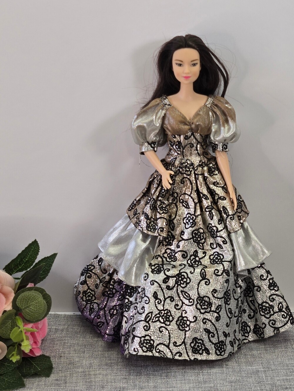 Asian Barbie Fashionistas #10 Lea? Doll Fancy Dress